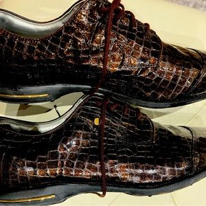 Footjoy Tailored Women's Golf Shoes reptile brown. Like new. 9M